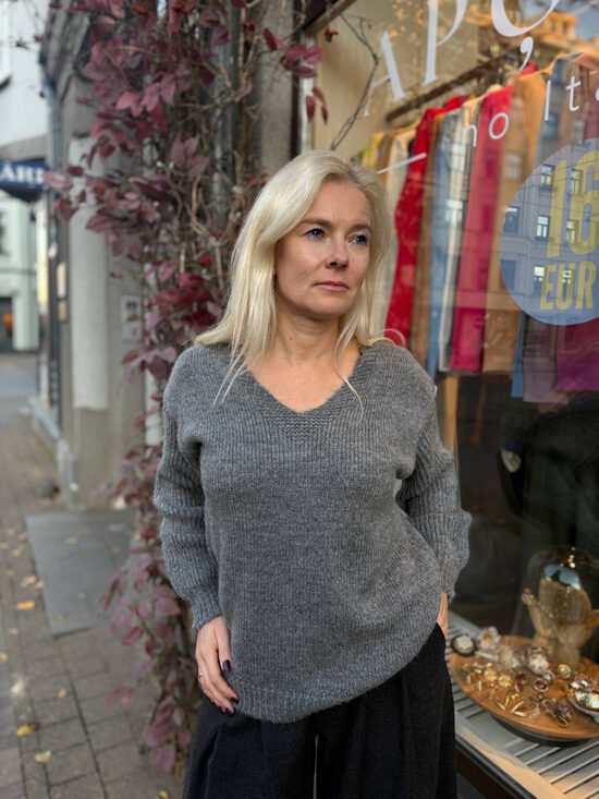 Džemperis ar vilnu un mohēru dažādās krāsās Universāls izmērs